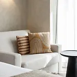 Hotel Palace By Cw Collection