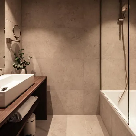 Palace By Cw Collection