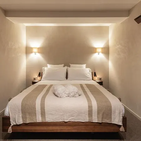 Hotel Palace By Cw Collection