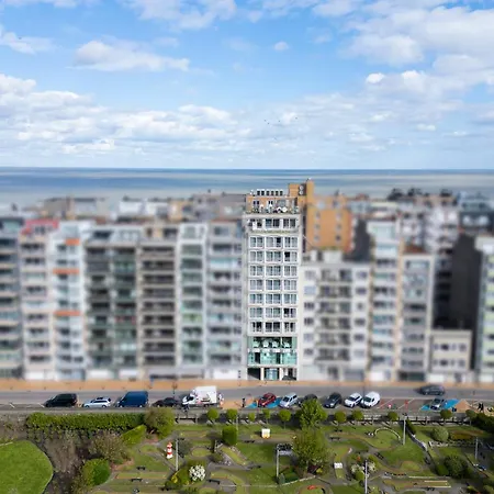 Palace By Cw Collection מלון