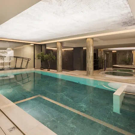 فندق Palace By Cw Collection