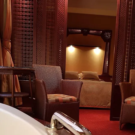 Palace By Cw Collection Hotel