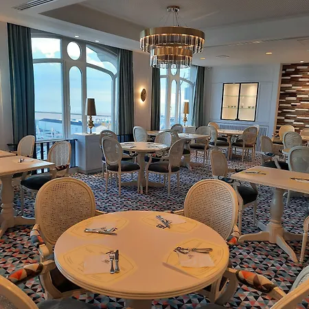 Palace By Cw Collection 5*