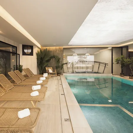 Palace By Cw Collection Hotel