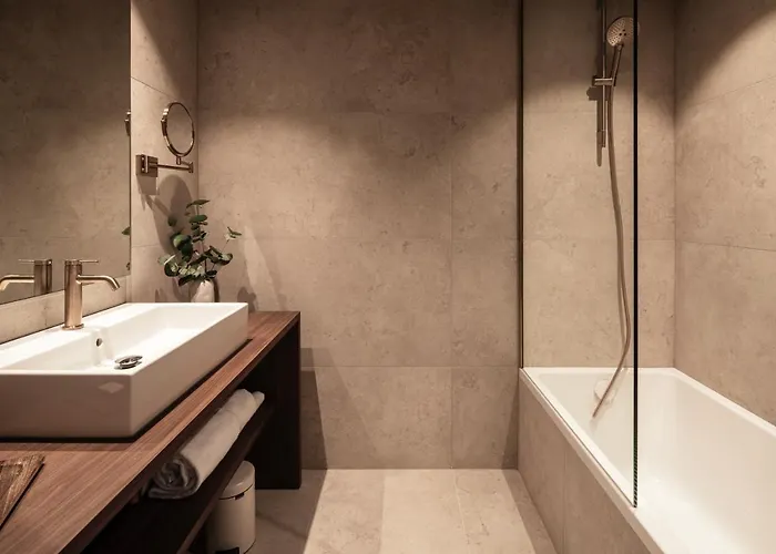 Palace By Cw Collection