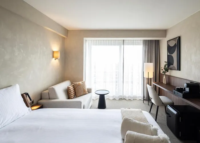 Palace By Cw Collection 5*