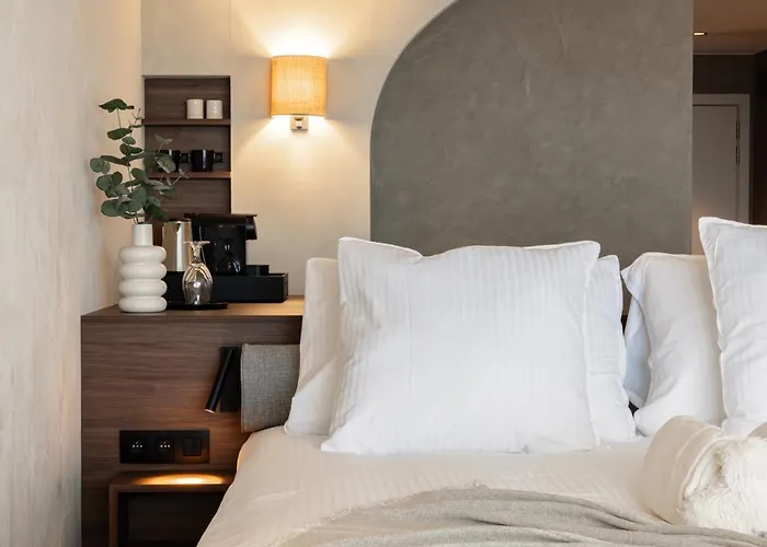 Palace By Cw Collection Hotell 5*