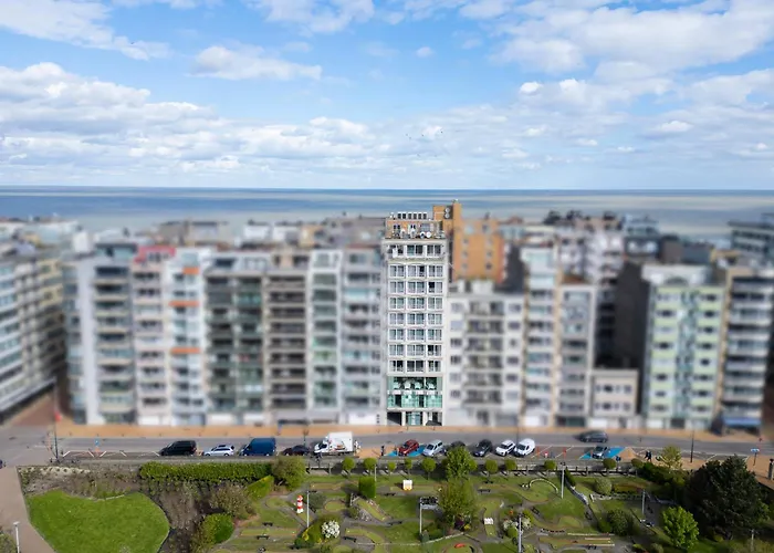 Palace By Cw Collection Hotel