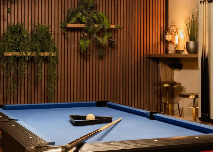 Palace By Cw Collection Hotel