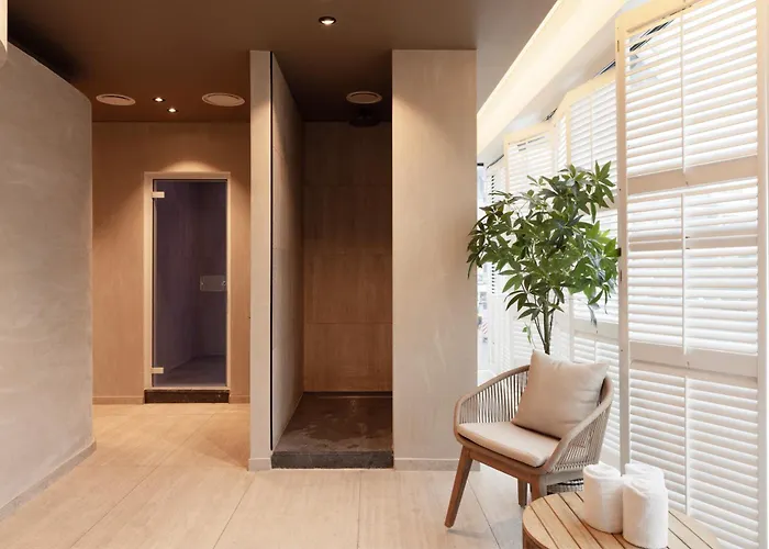 Palace By Cw Collection Hotell 5*