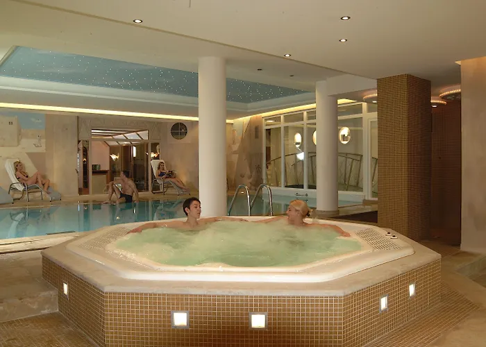 Palace By Cw Collection 5*