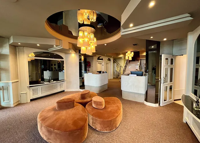 Hotell Palace By Cw Collection 5*