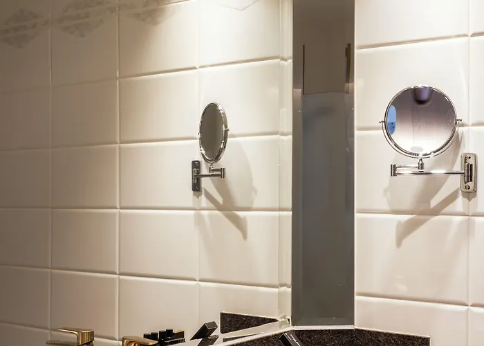 Palace By Cw Collection Hotell 5*