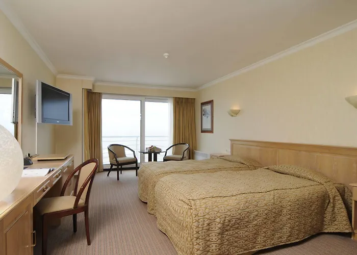 Palace By Cw Collection Hotel